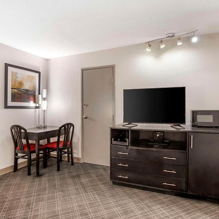 Comfort Suites Nashville Airport - Bna Exterior foto