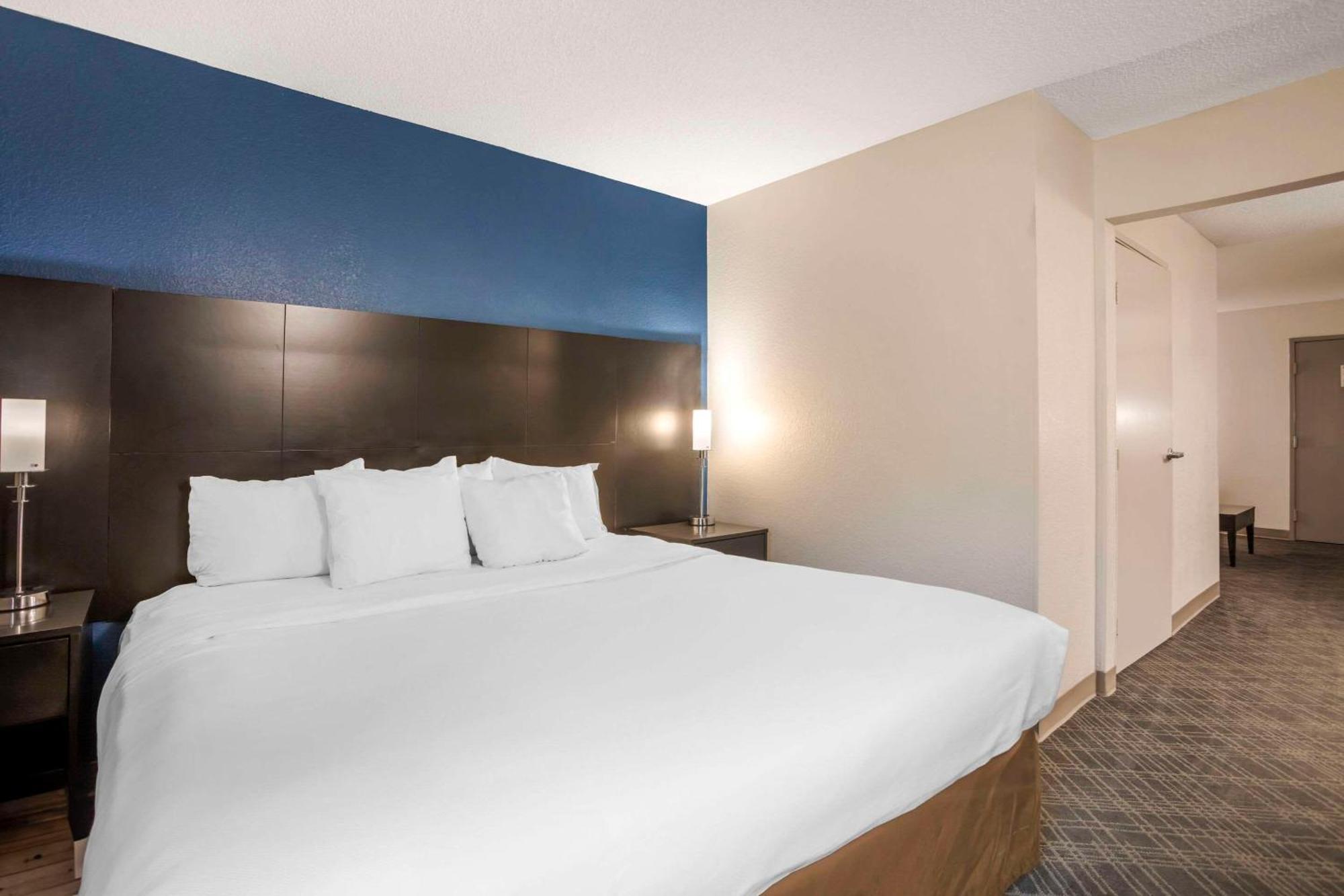 Comfort Suites Nashville Airport - Bna Exterior foto